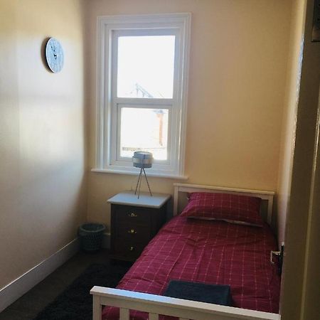 4 Bedroom Maisonette In Bexhill Town Centre Esterno foto